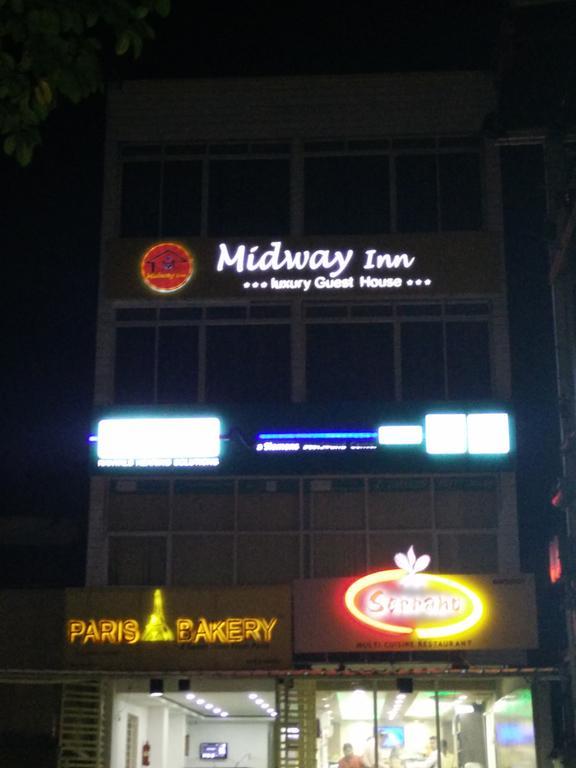 Midway Inn Bhubaneswar Dış mekan fotoğraf