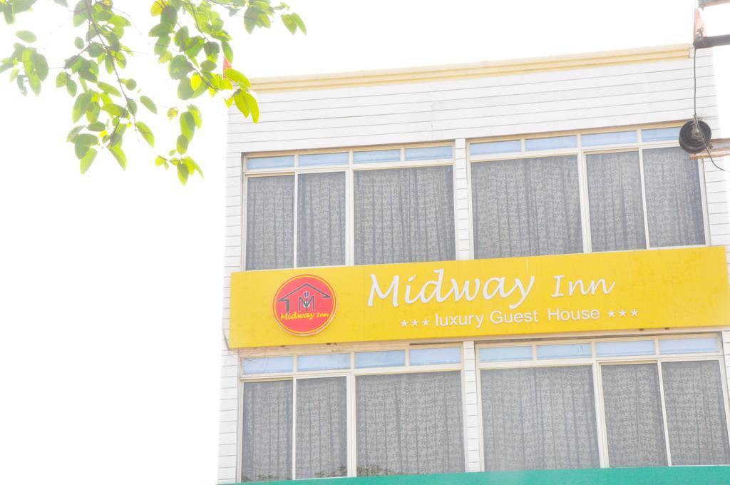 Midway Inn Bhubaneswar Dış mekan fotoğraf